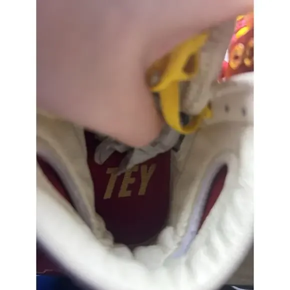 Size 5 - Teyana Taylor x Air Jordan 1 Zoom Comfort 2 High A Rose From Harlem W - Picture 6 of 9